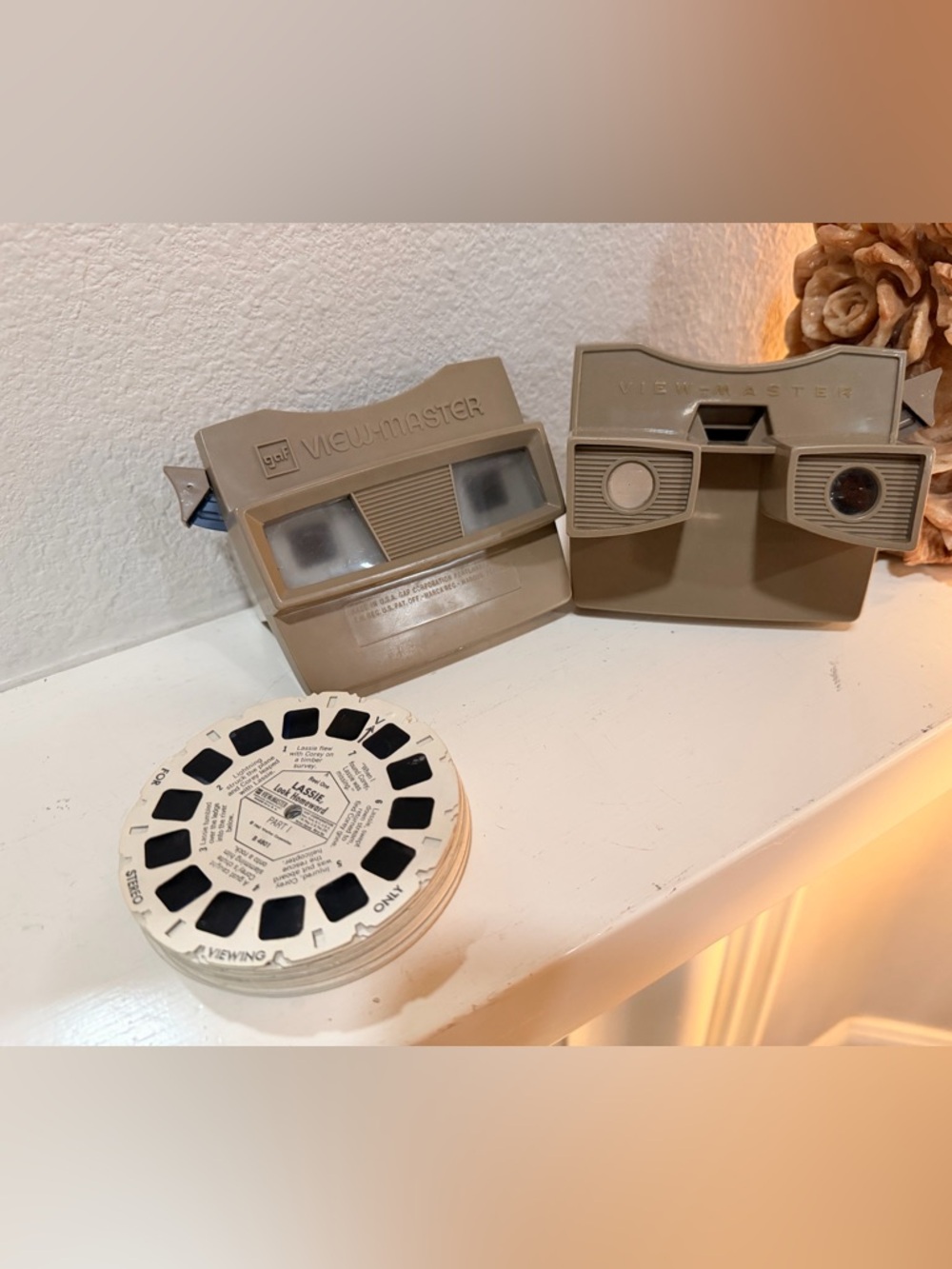 Vintage View Master Lot 2 Viewers + 10+ Reels Disney Lassie Muppets